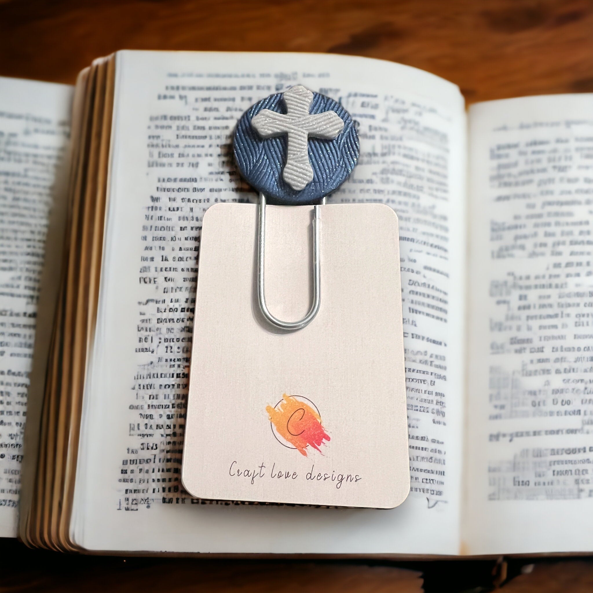 Cross bookmark