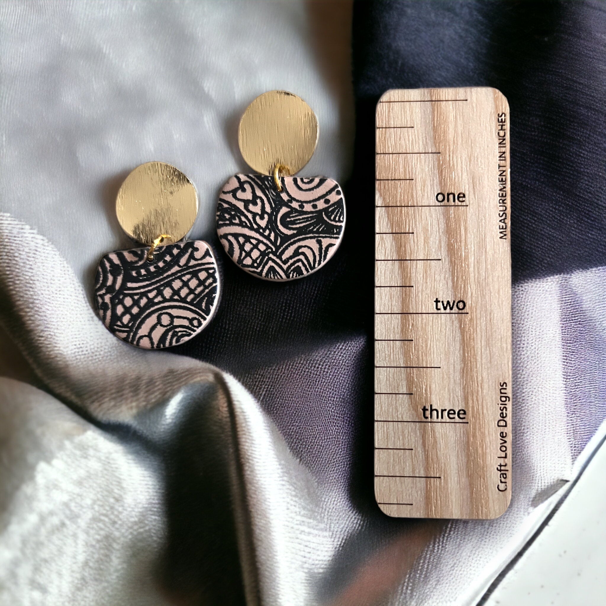 Beige and Black Flat Circle Dangle Earrings